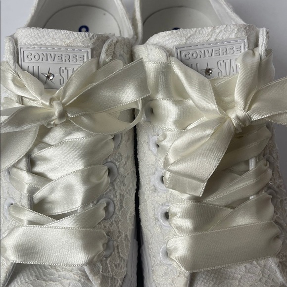 Converse‎ Women's Bridal Wedding Cream Lace Ribbon White Sneakers 8.5 - Picture 6 of 14